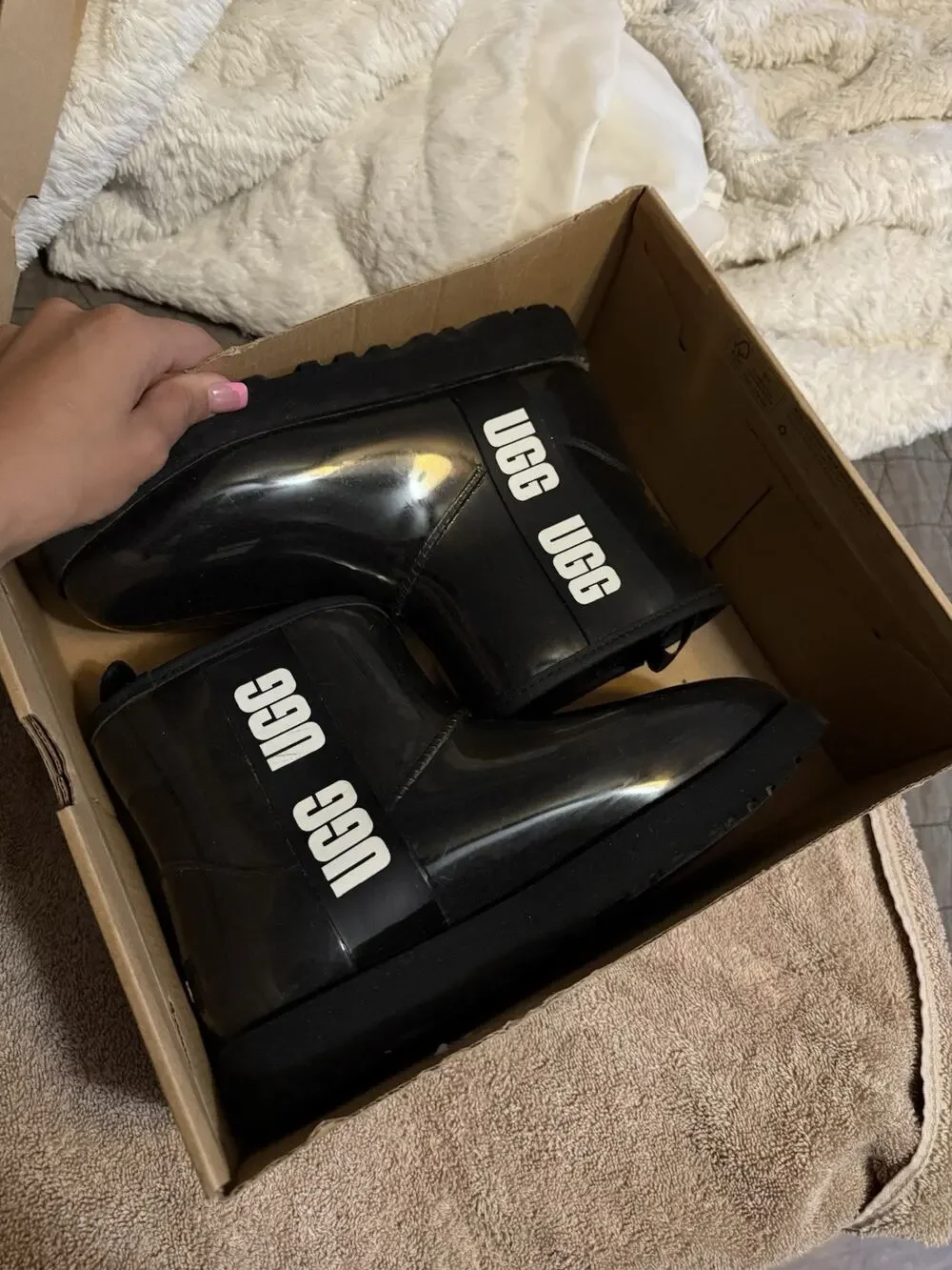 UGG Classic Clear Mini Black Waterproof Rubber Pull-On Ankle Rain Boots US 8